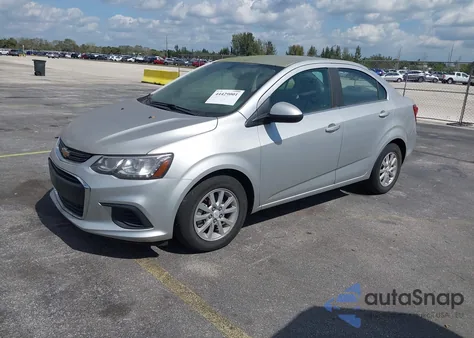 2019 Chevrolet Sonic Lt Auto z USA, uszkodzony, nr VIN 1G1JD5SB2K4118415